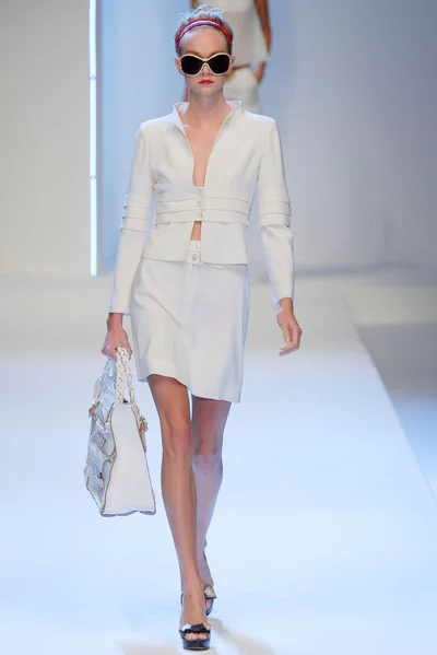 Look 17